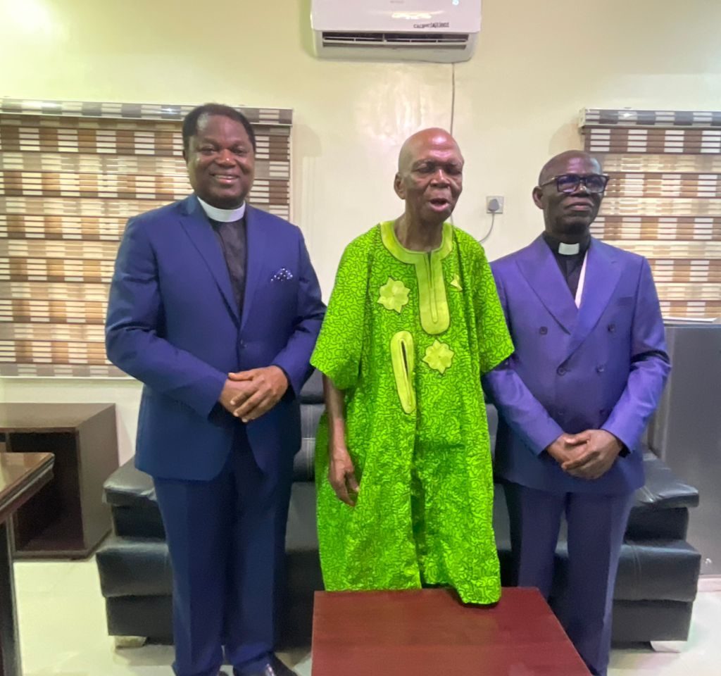 Pastor Wole Oladiyun 95 year old Baba Olowere and President of CAC worldwide Nigeria overseas Pastor S.O. Oladele