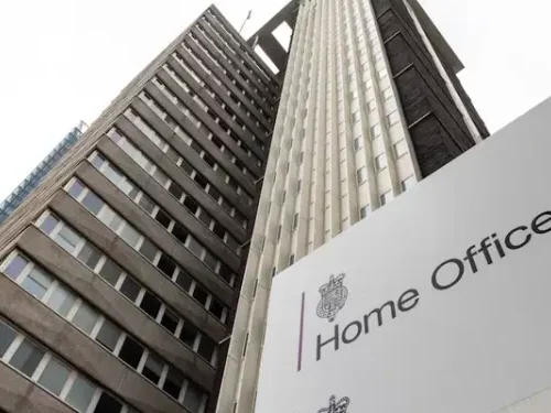 Read more about the article ‘If You Overstay Your Visa, We’ll Deport You’ – UK Tells Foreign Students