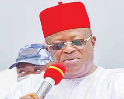 Read more about the article FG Orders Immediate Repair of Damaged Shagamu-Benin Bridge