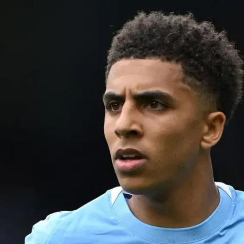 Read more about the article Full-back Lewis Extends Man City Deal Until 2030