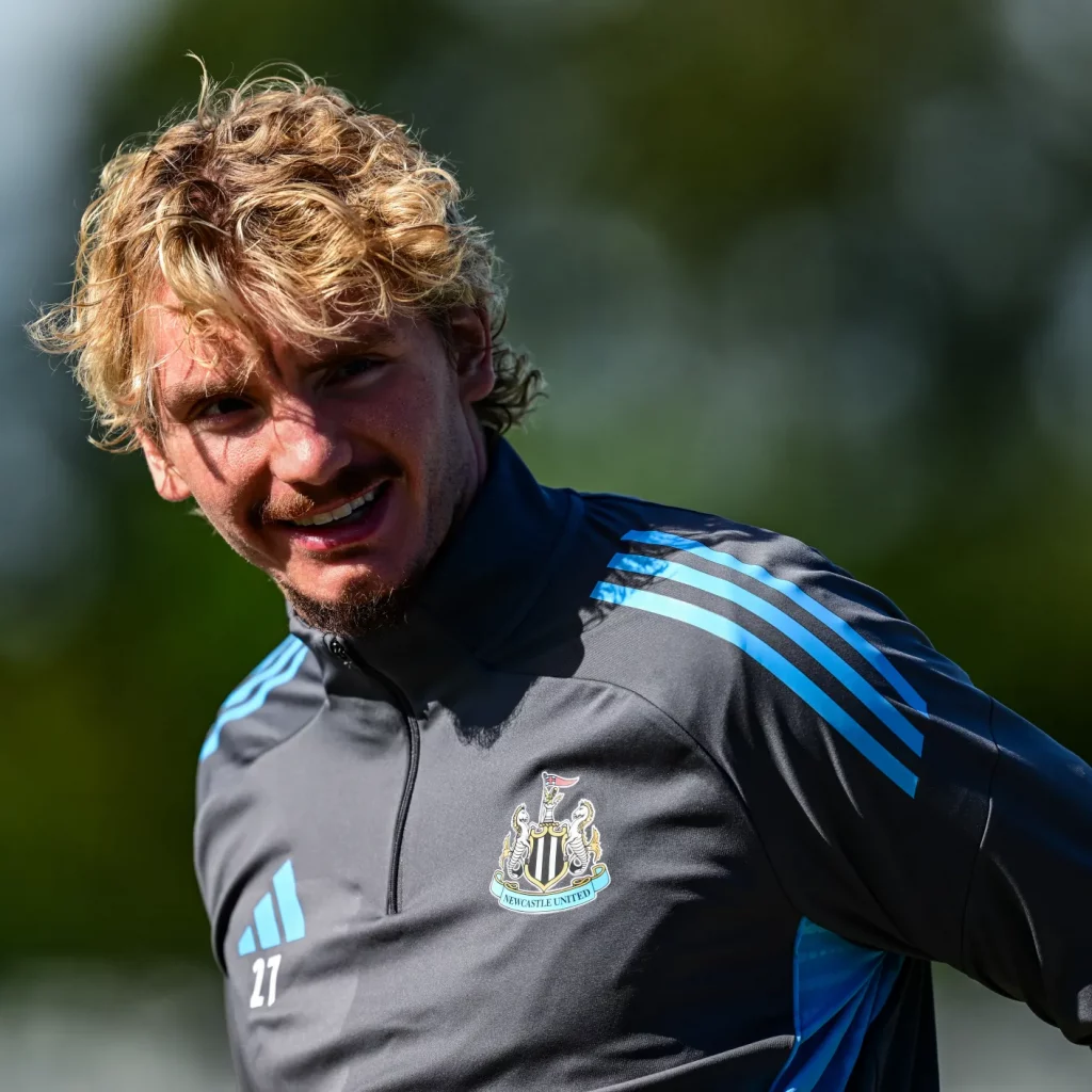 Newcastle Star Yoane Wissa Ruled Out Indefinitely in Major Injury Blow After Dramatic £55m Deadline Day Transfer 4 nick woltemade smiles newcastle united 1022093944