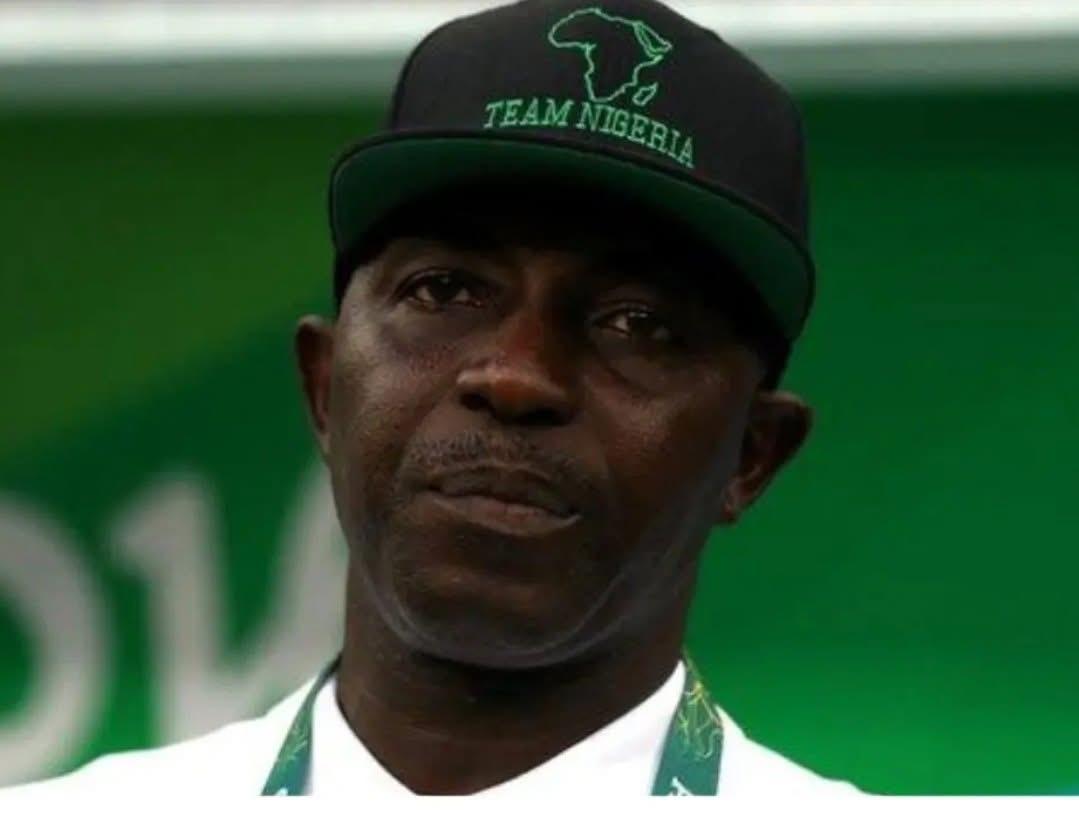 You are currently viewing I Was Kicked Out of Super Eagles for Not Passing the Ball to Yekini – Siasia