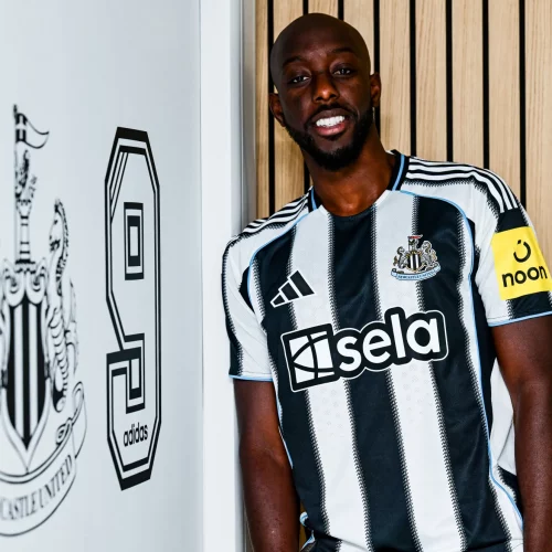Read more about the article Newcastle Star Yoane Wissa Ruled Out Indefinitely in Major Injury Blow After Dramatic £55m Deadline Day Transfer
