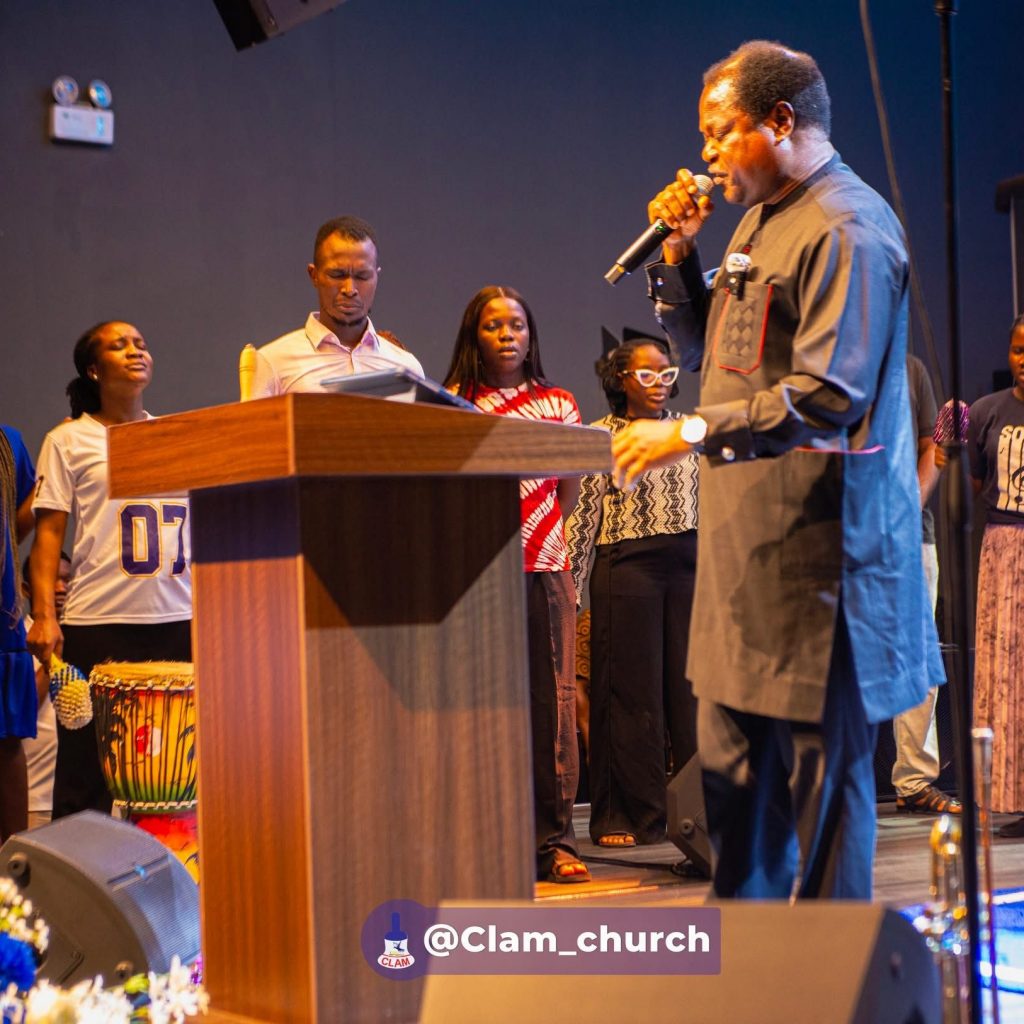 The Fathers’ Anointing: A Defining Night at Hallelujah Challenge As Pastor Wole Oladiyun Ministers 2 IMG 20251030 WA0037