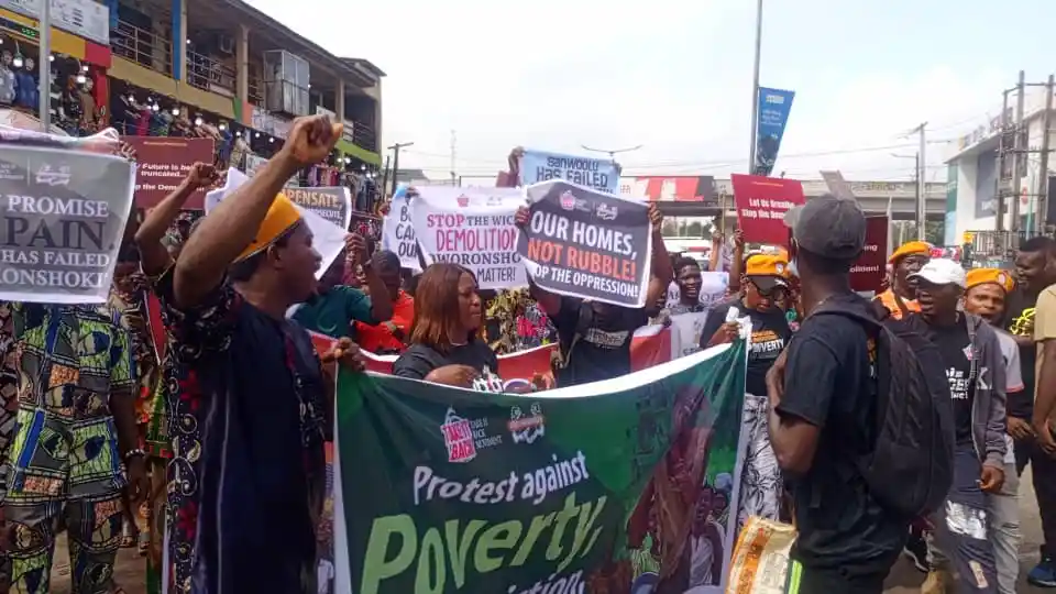 WhatsApp Image 2025 10 17 at 10.12.35