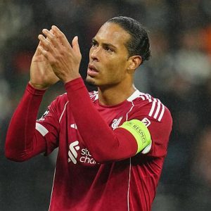 Liverpool Held Meeting after Man Utd Loss - Van Dijk 3 image 127