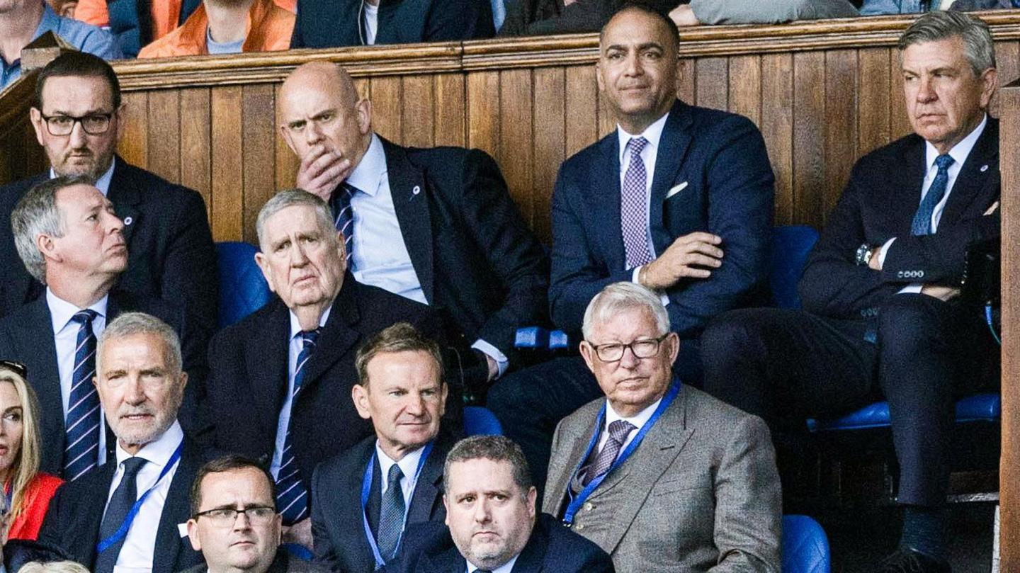 You are currently viewing ‘Chaos Reigns as Gerrard Leaves Rangers Scrambling’