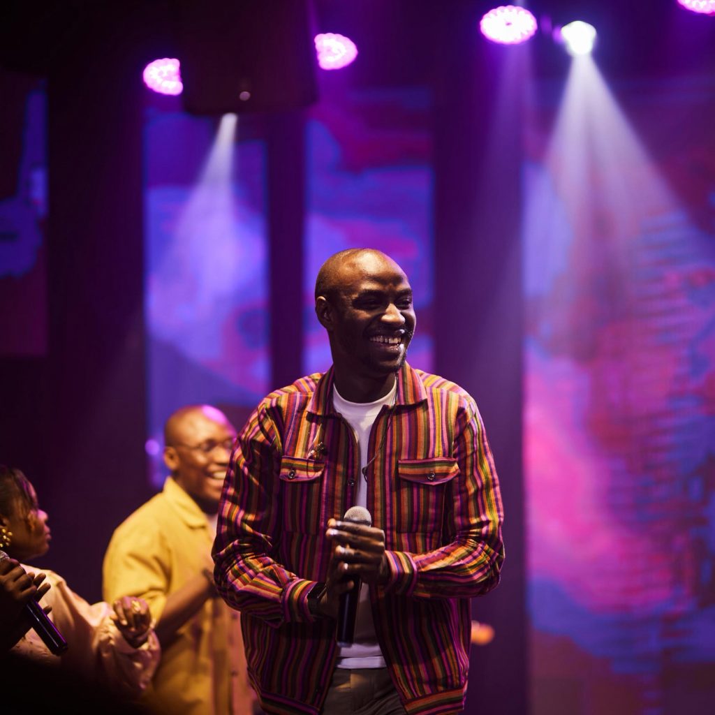 Odunayo Oke: Nigerian Gospel Artist, Songwriter, and Music Minister 2 1000473662