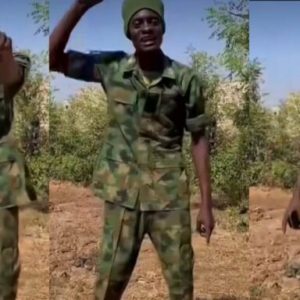 GridArt 20251122 125456761 768x3841 1