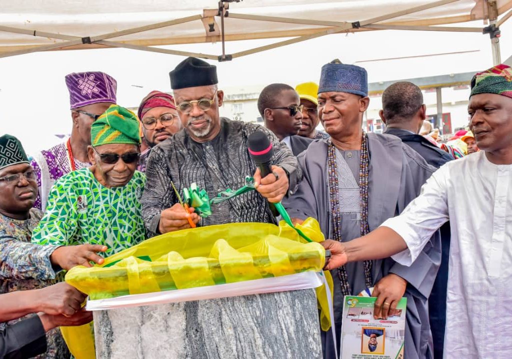 Abiodun Commissions Roads in Ijebu-Ode, Clears Air on Ogun Oil Exploration 2 IMG 20260130 WA0018