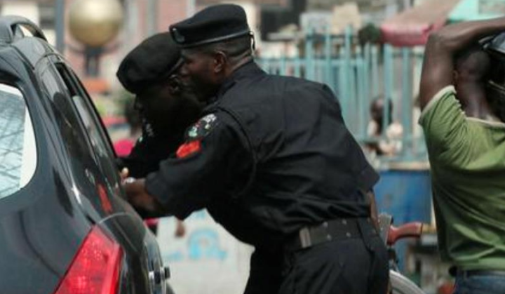 Police taking Bribe2 e1627573279293 1